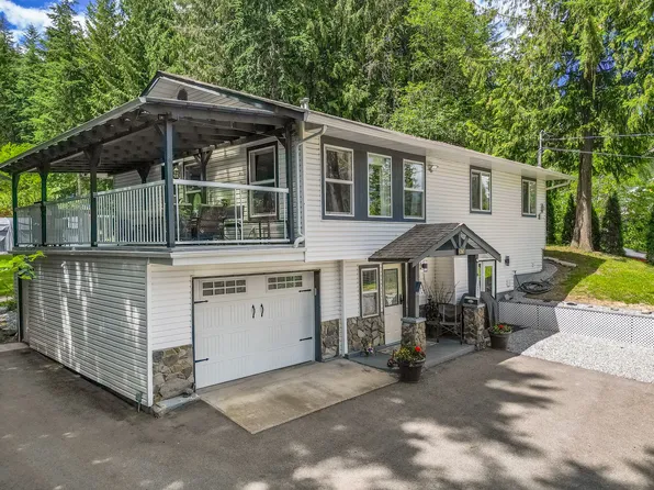 2476 Forest Dr, Columbia Shuswap, BC V0E 1H2