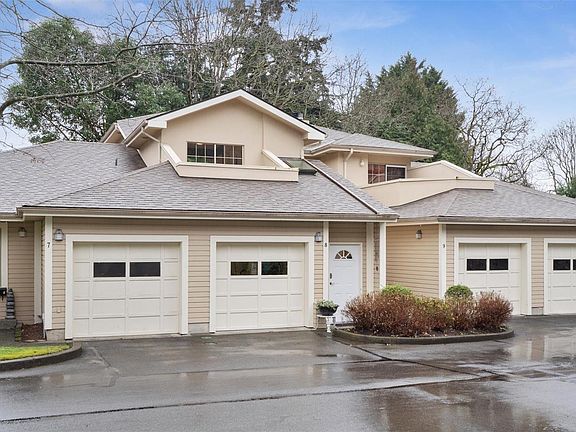 4th image of 909 Admirals Rd #8