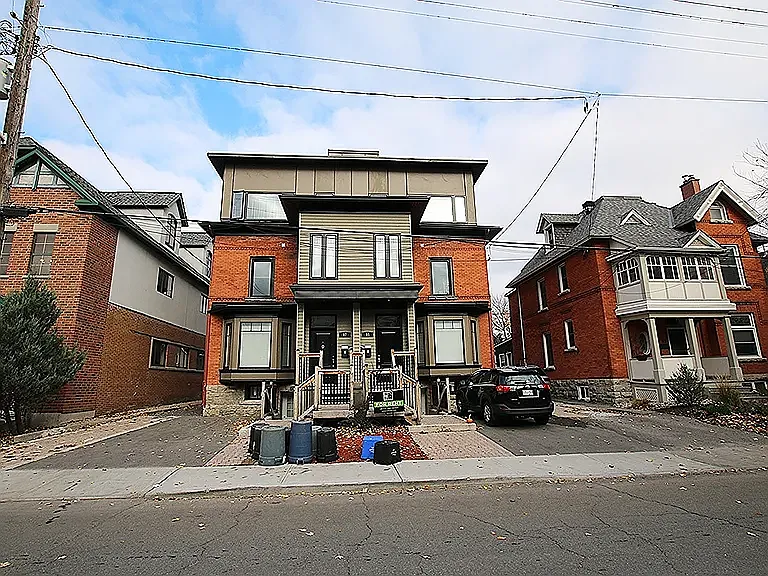97 4th Ave — Photo 12