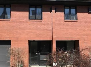 5305 Pembroke Pl, Pittsburgh, PA