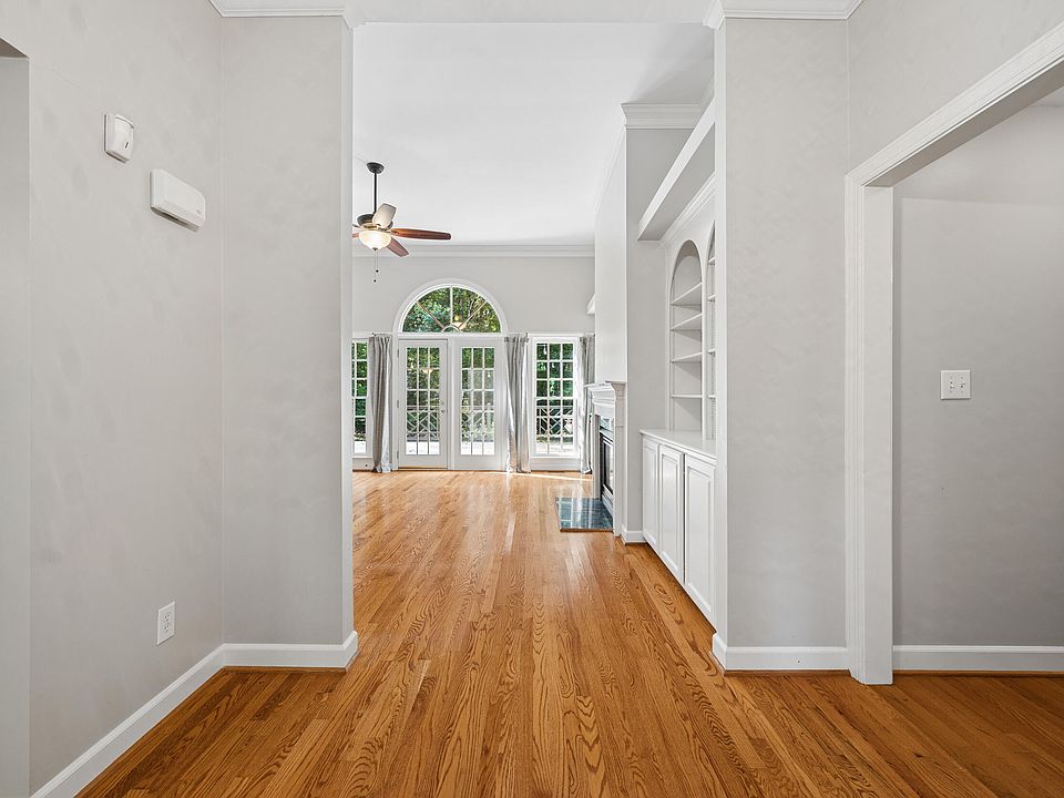 1st image of 4029 Country Village Dr