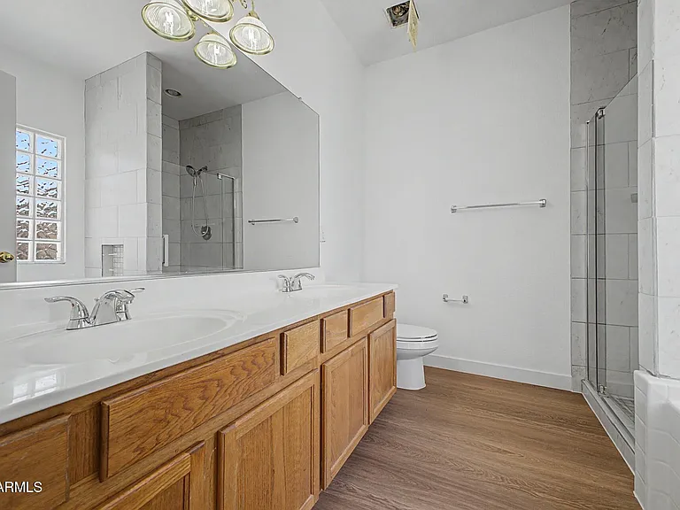 8868 W Laurel Ln — Photo 27