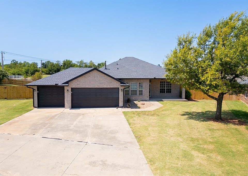 1st image of 8901 Woodbend Dr