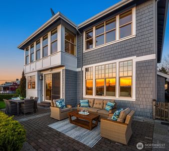 3255 11th Avenue W, Seattle, WA, 98119