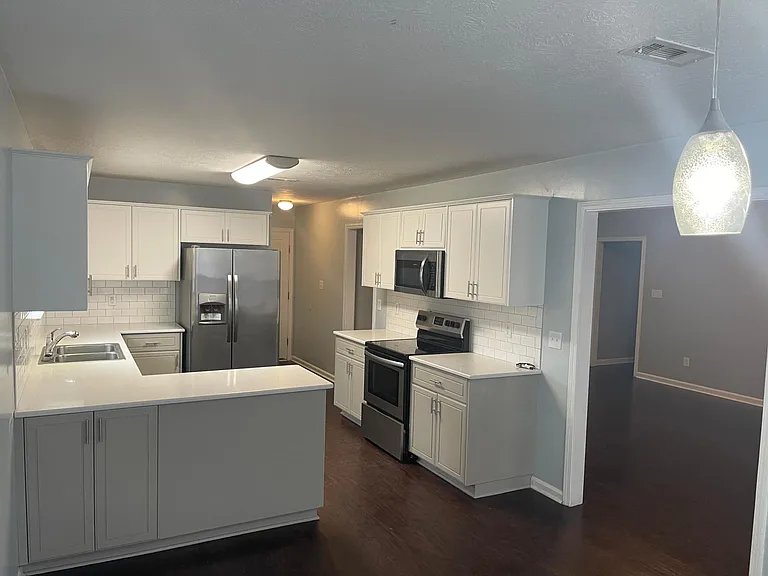 1365 Walton Loop — Photo 10