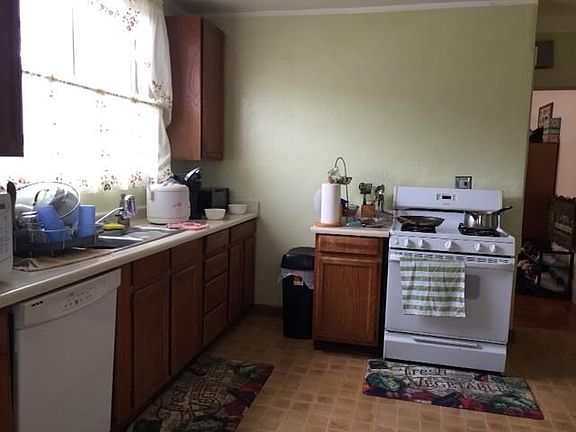 5th image of 547 39th St