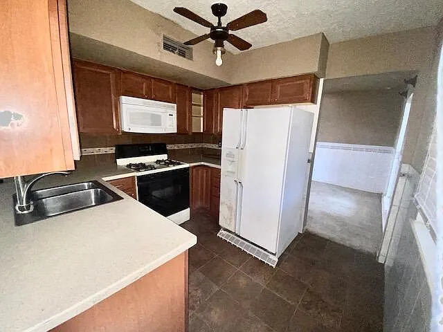 1587 Catham Cir — Photo 5