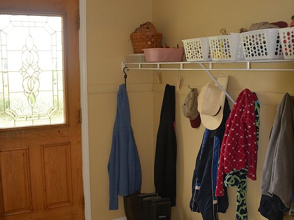 Entry/mudroom
