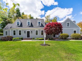 15 Loeffler Ln, Medfield, MA 02052