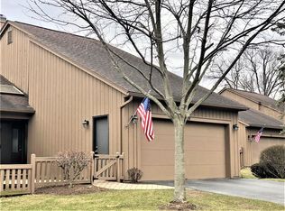 29 Sky Ridge Dr, Rochester, NY 14625