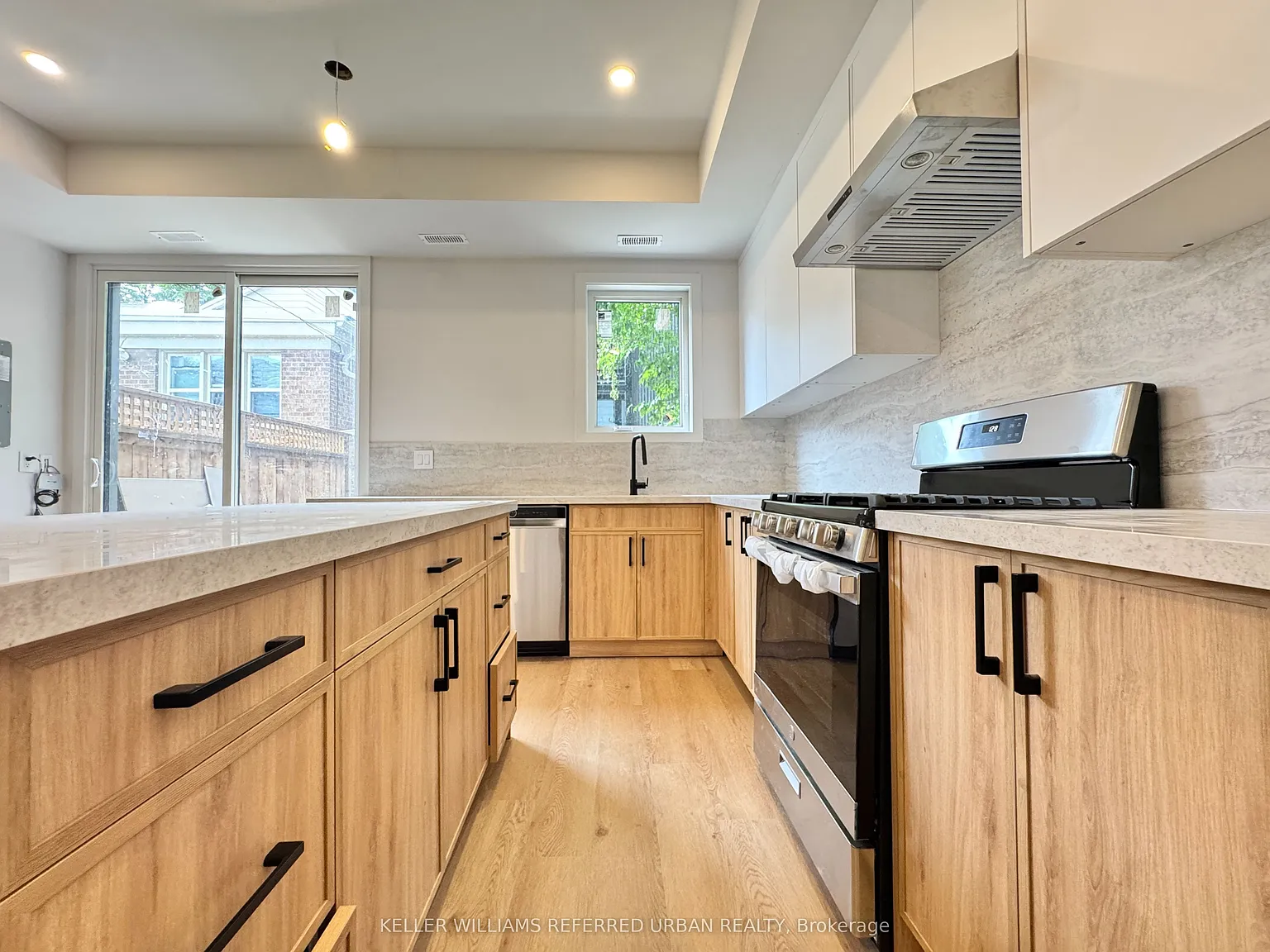 2 bed, $3,900 — Photo 3