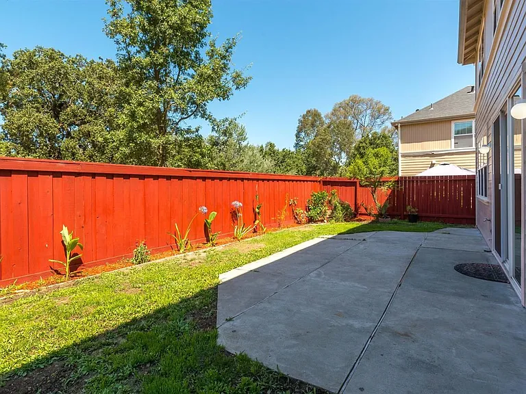 4045 Arthur Ashe Cir — Photo 16
