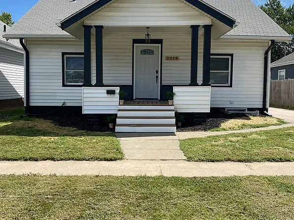 2215 S 7th St, Council Bluffs, IA 51501