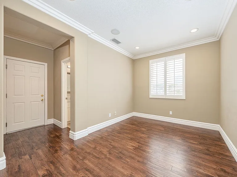 18571 Amalia Ln — Photo 16