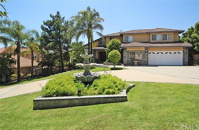 Gorgeous Alta Loma home with spectacular views!