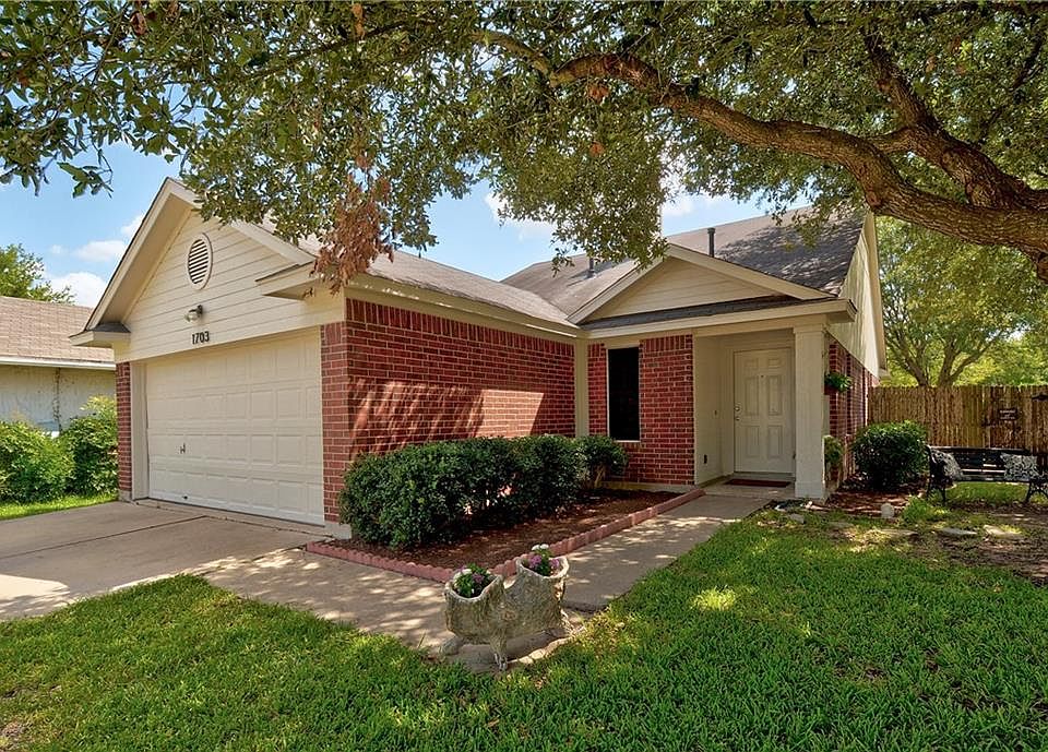 1st image of 1703 Royal Ascot Dr