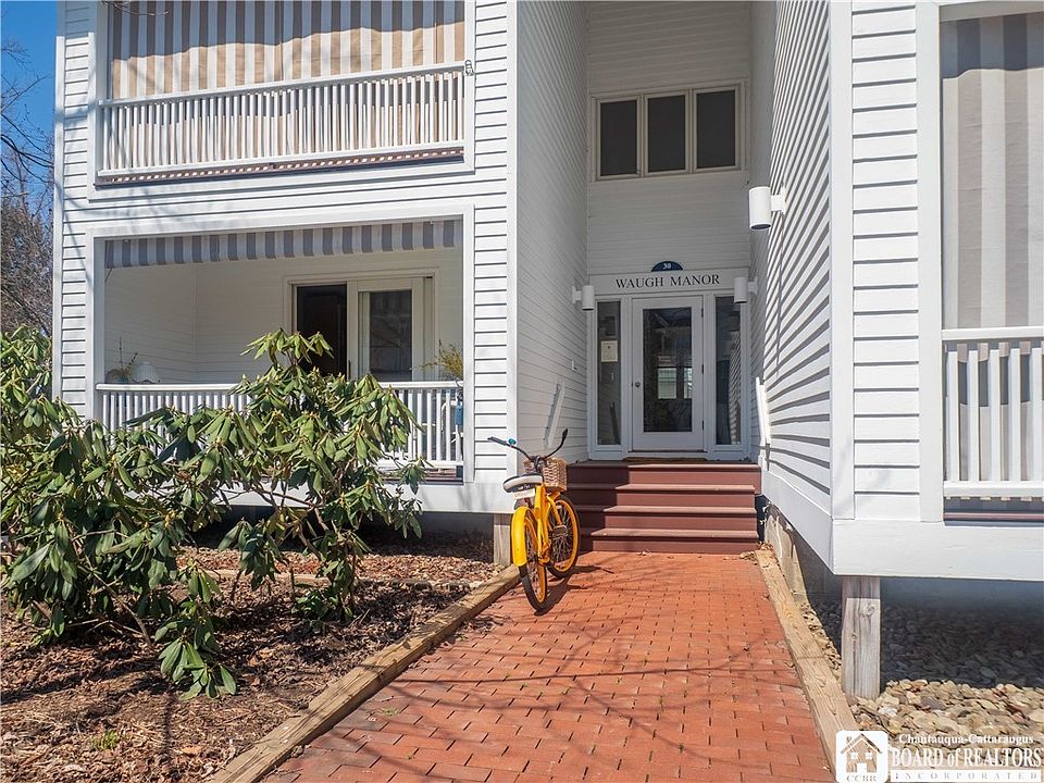 1st image of 28-30 Waugh Ave #1
