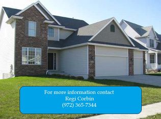 6730 Dakota Dr, West Des Moines, IA 50266