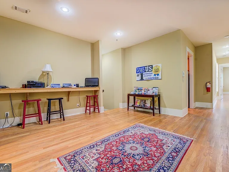 4165 Raphael St SW — Photo 7