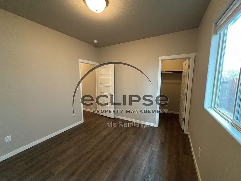 2921 Magnolia Ave — Photo 35