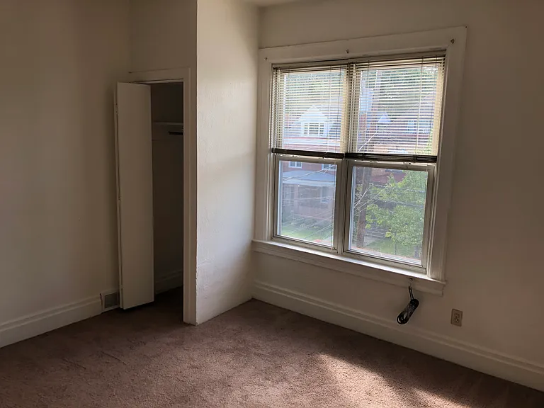 137 S Bryant Ave #2 — Photo 9