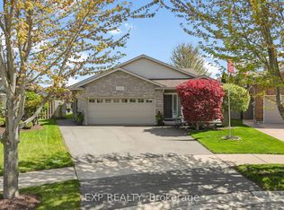 7090 Julie Dr, Niagara Falls, ON L2H 3L4