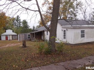 627 E Lincoln St, White Hall, IL 62092
