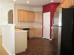 3rd image of 2707 Cedar Dr