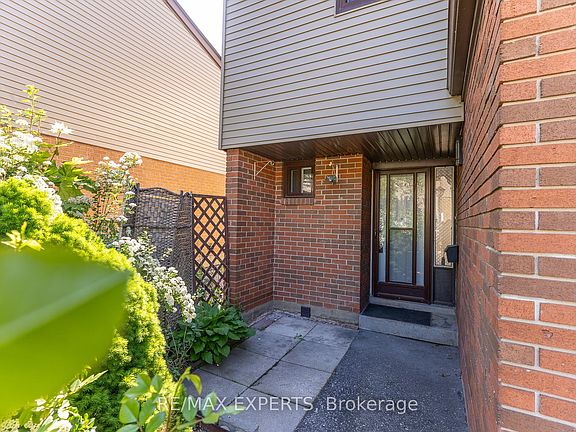 3rd image of 31 Carleton Pl