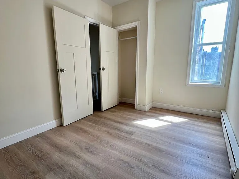 124 E Wishart St — Photo 18