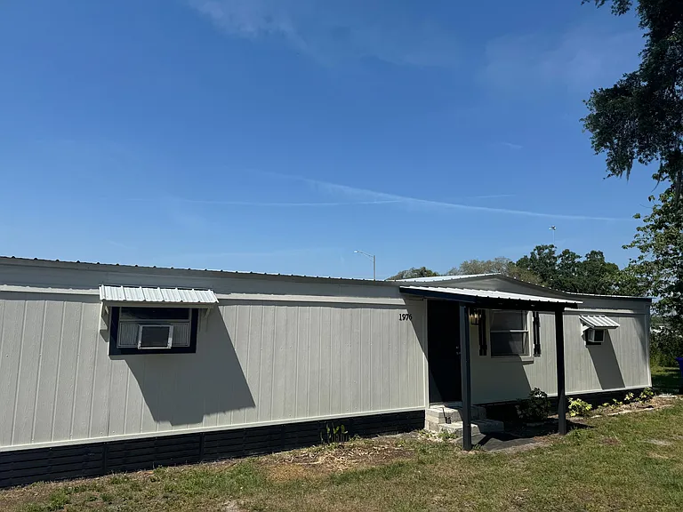 1976 Lavon St — Photo 2