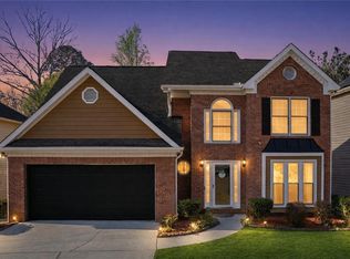 530 Oxford Crest Ct, Lawrenceville, GA