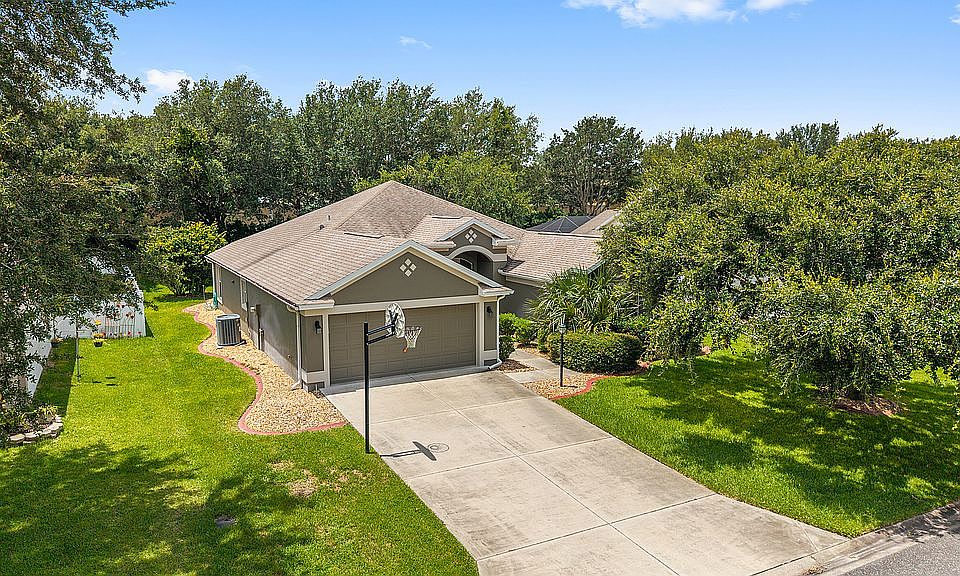 1st image of 12041 NE 51st Cir