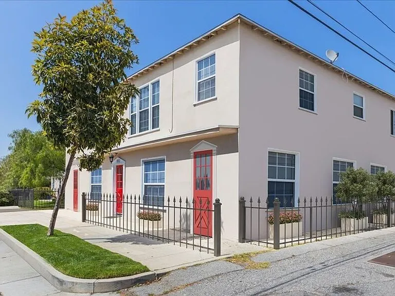 1802 Ocean Park Blvd — Photo 6