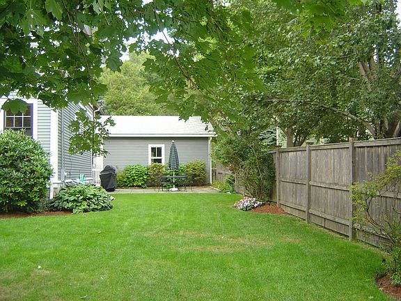 Backyard/Slate Patio