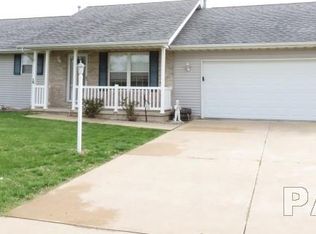701 Bittersweet, Germantown, IL 61548
