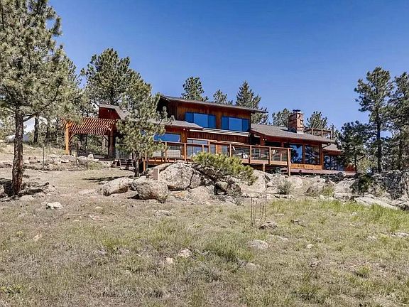 2nd image of 311 Sky Trail Rd