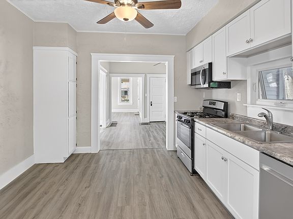 5th image of 127 4th St