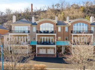 1464 Riverside Dr, Cincinnati, OH 45202