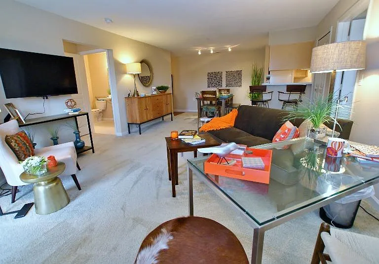 350 Covenant Blvd — Photo 9