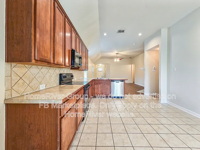 1261 Mountain Peak Dr — Photo 6