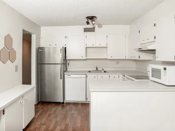 303 Gage Blvd APT 324, Richland, WA 99352