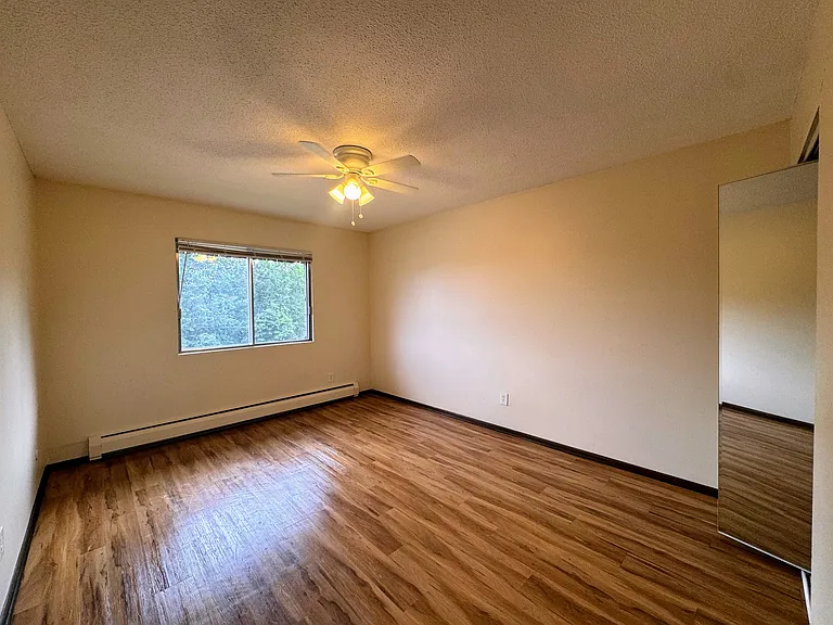 1480LLC — Photo 12