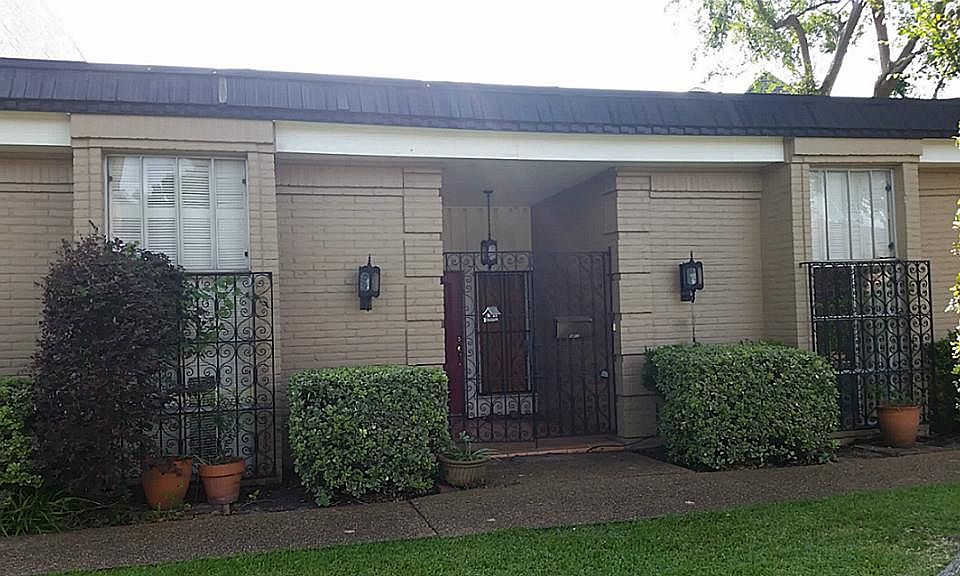 1st image of 4053 Breakwood Dr