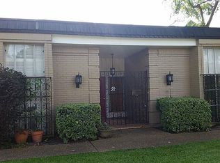 4053 Breakwood Dr, Houston, TX 77025