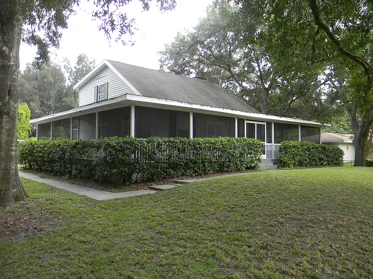 5516 Sawgrass Rd — Photo 1