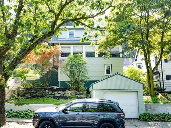 619 Fellsway W, Medford, MA 02155
