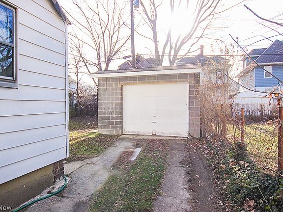 4th image of 12316 Osceola Ave