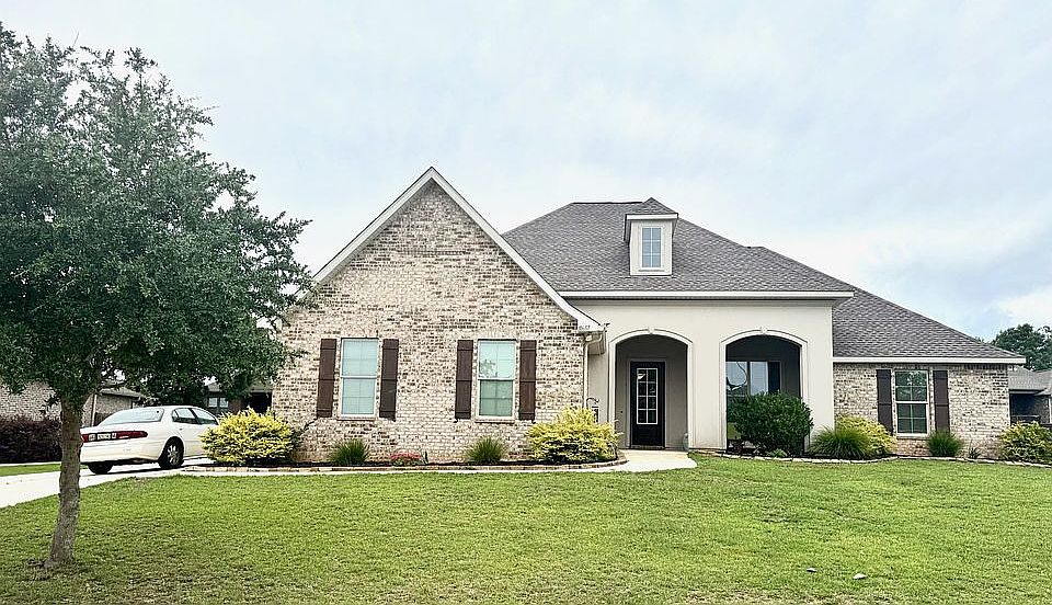 1st image of 10687 Cresthaven Dr