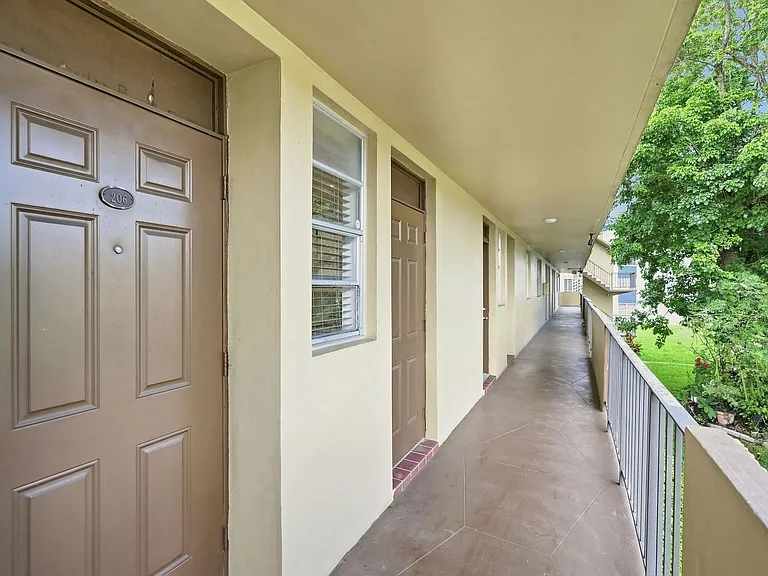 5335 NW 10th Ct #206 — Photo 3